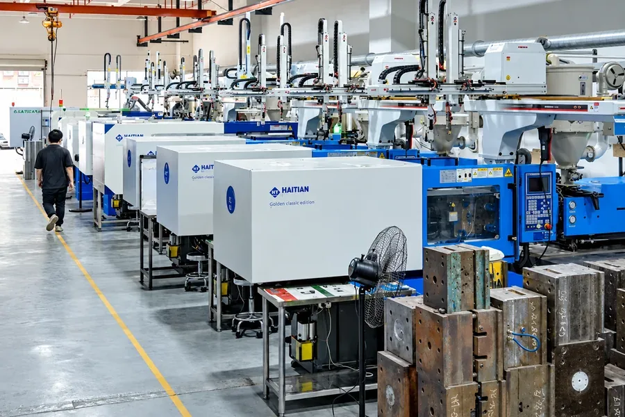 Injection molding machines producing solar light housings